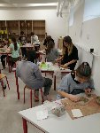 Keramická dílna - výroba kachlí ke Dni matek 5.A 2021/22