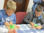 Tvoříme v muzeu-Podzimní skřítci 5.B 2015/16